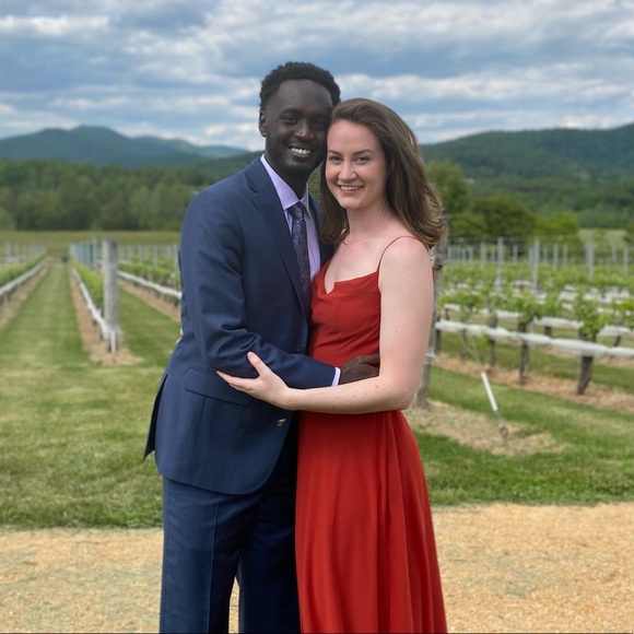 Meet your Posher, Sarah - Picture 2 of 2